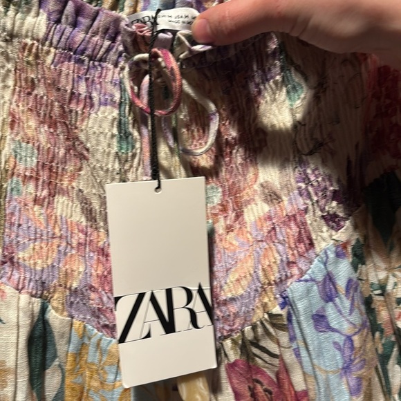 New ZARA bloggers favorite floral shorts - Picture 2 of 6